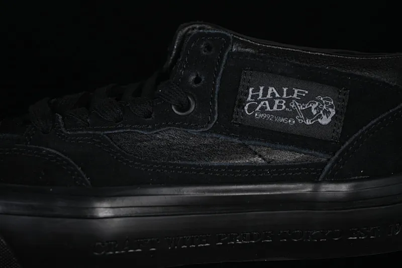 All categories Vans Vans series Vans Mid Vans China Vans Half Cab 33 Vans official retro casual simple versatile skateboard shoes VN000EFYBLA